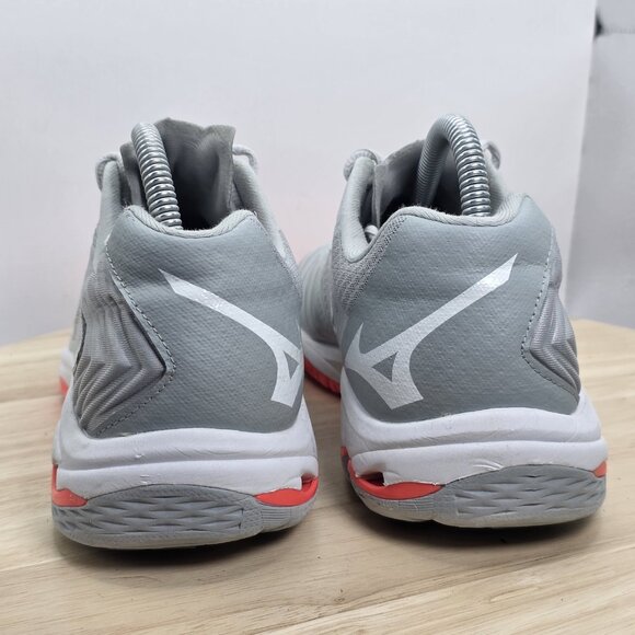 Mizuno Wave Lighting Z5 Women’s Volleyball Indoor Court Shoes Size 9 - Picture 6 of 9